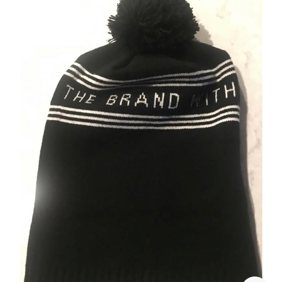 Adidas Youth Winter Hat Black The Brand With Three Stripes OSFA NWT - Picture 3 of 4